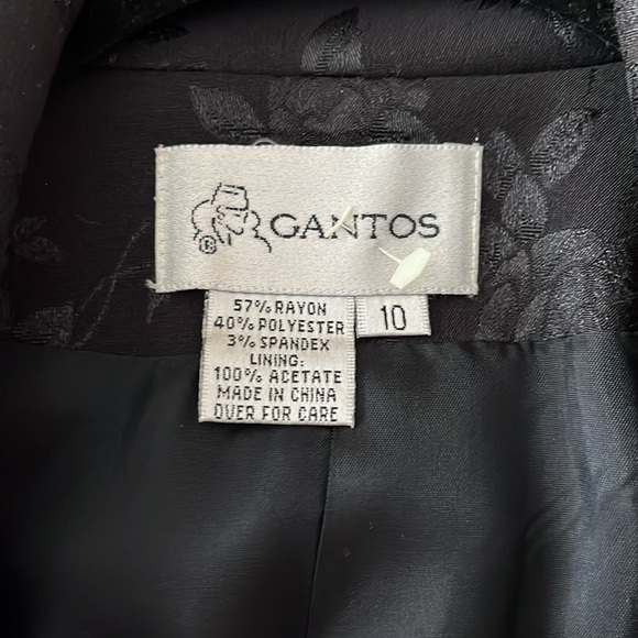 Vintage Gantos size 10 floral embossed, long blazer jacket.   RACK - Picture 6 of 7